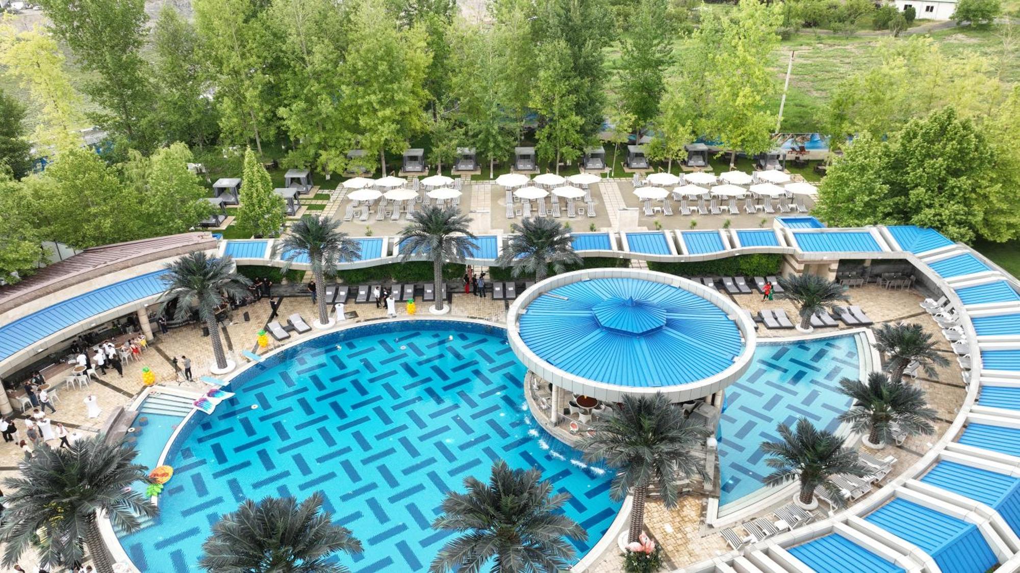 Multi Grand Pharaon Hotel Ptghni Luaran gambar