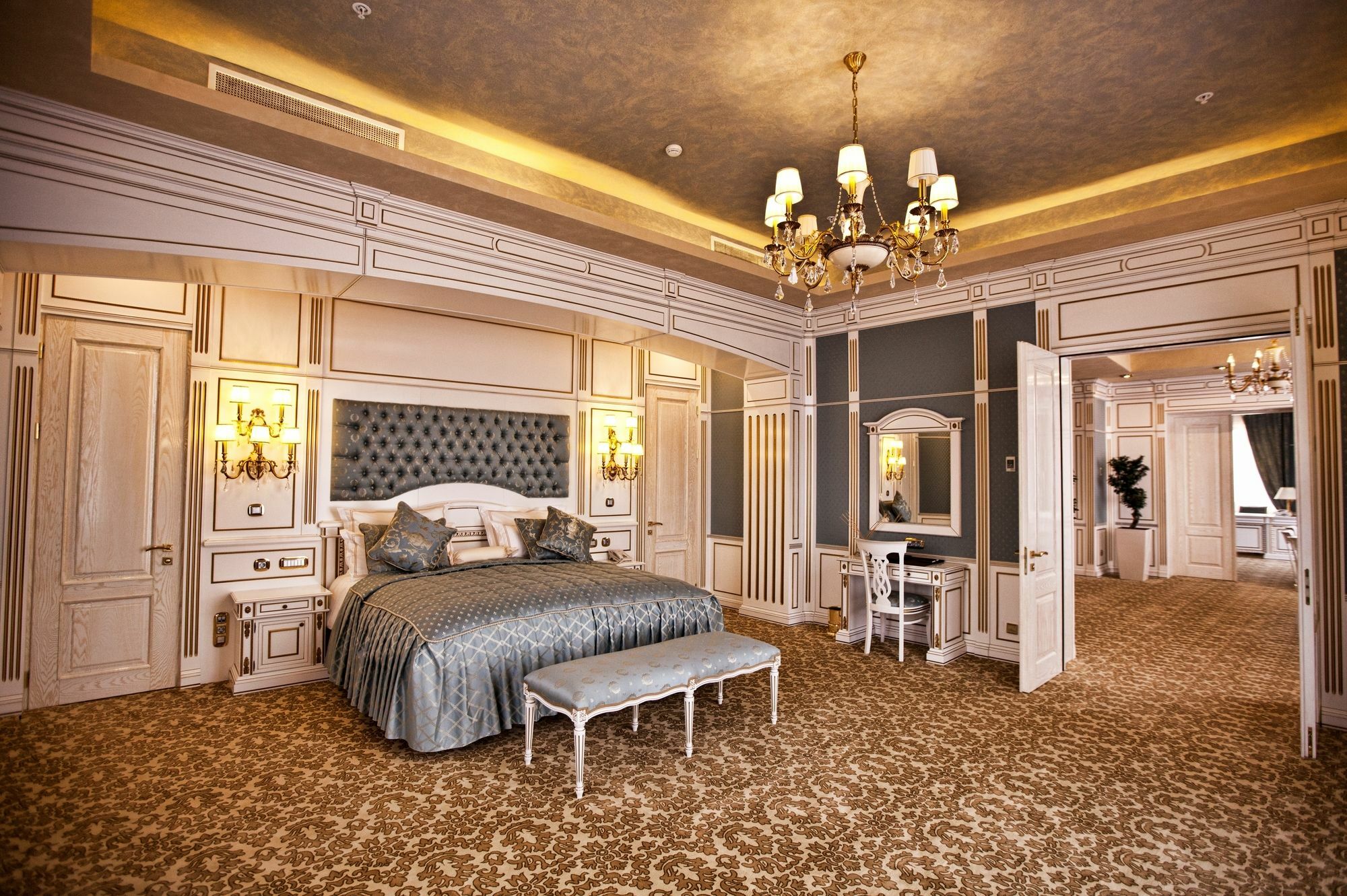 Multi Grand Pharaon Hotel Ptghni Luaran gambar