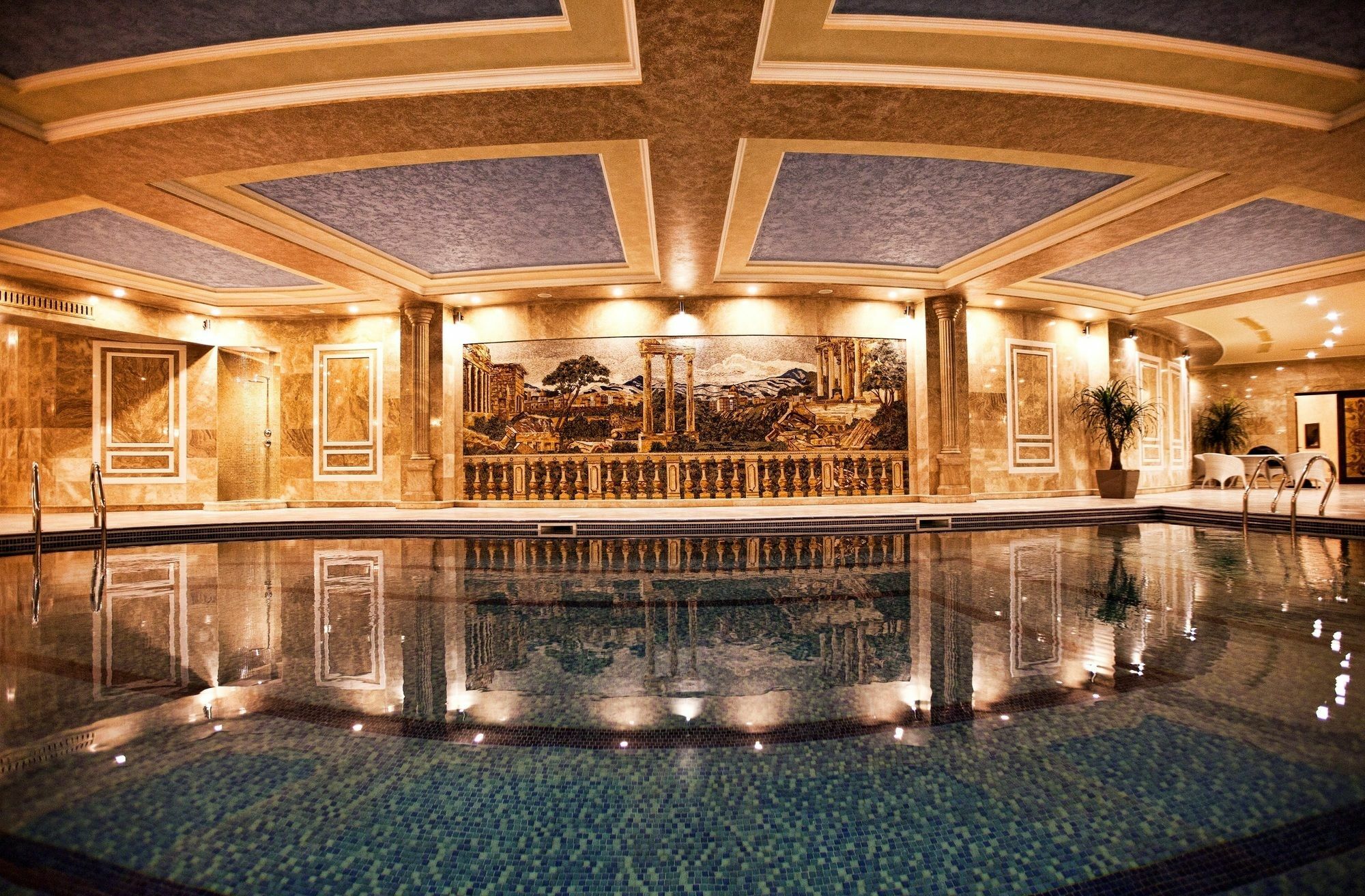 Multi Grand Pharaon Hotel Ptghni Luaran gambar