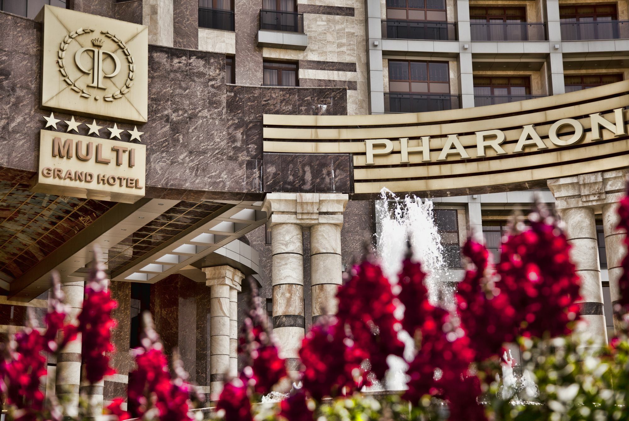 Multi Grand Pharaon Hotel Ptghni Luaran gambar