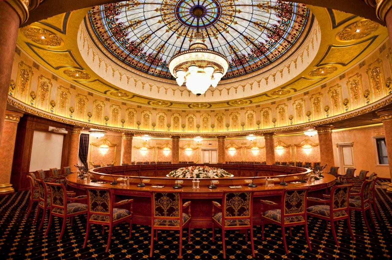 Multi Grand Pharaon Hotel Ptghni Luaran gambar
